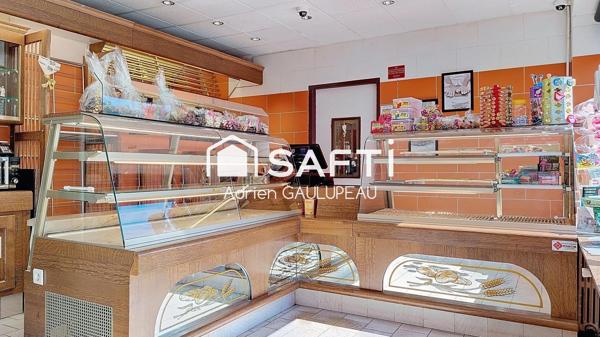 Un local commercial avec une belle visibilité !