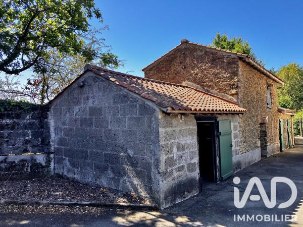 Maison à vendre 11 pièces 276 m² Mareuil-sur-Lay-Dissais