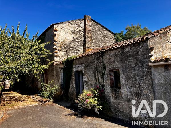 Maison à vendre 11 pièces 276 m² Mareuil-sur-Lay-Dissais