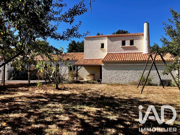 Maison à vendre 11 pièces 276 m² Mareuil-sur-Lay-Dissais