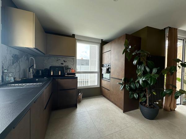 33100 BORDEAUX -  Appartement 3 pièces à vendre
