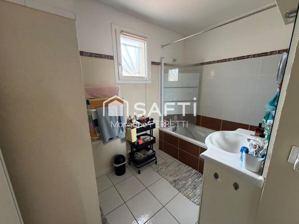 MAISON R+1 90 M² AVEC EXTÉRIEUR ET GARAGE