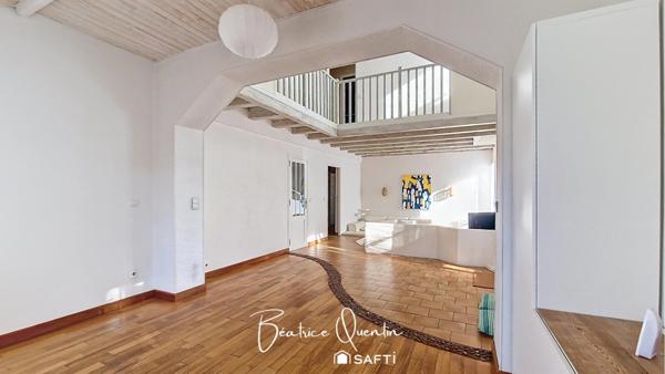 Une maison lumineuse, fonctionnelle et pleine de charme — prête à accueillir votre famille !