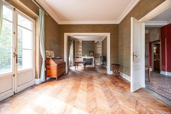 Maison de maître à vendre à Bordeaux en Gironde (33200), ref : 33010/164   
Caudéran Centre