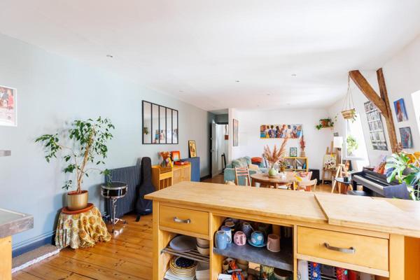 Appartement lumineux de 3 pièces de 89.66 m2 - Orthez centre-ville