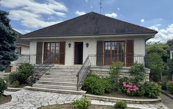 Vente Maison Avec jardin Saint-amand-montrond   
