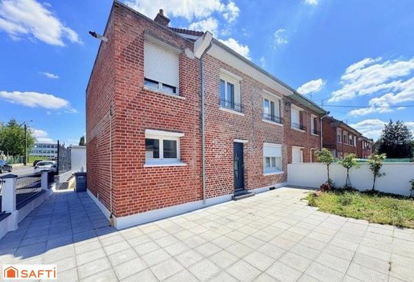 Maison Semi individuelle rénovée avec en plus une  dépendance de 50m² idéale profession libérale