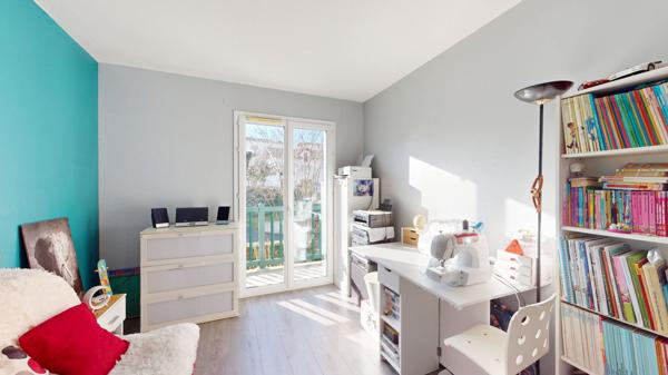 Maison Larressore 4 pièces principales + garage, cave et buanderie 117m² utiles