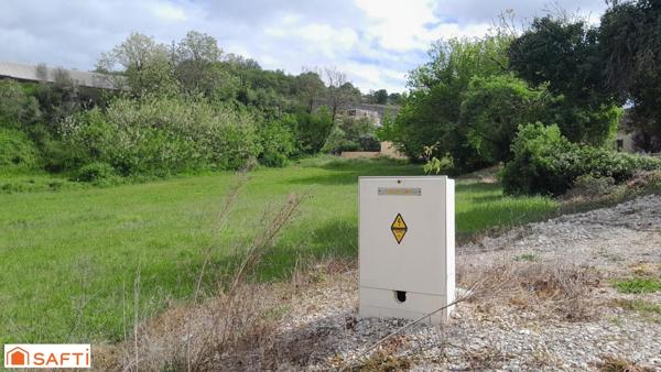 Terrain constructible proche des commodités et entièrement viabilisé