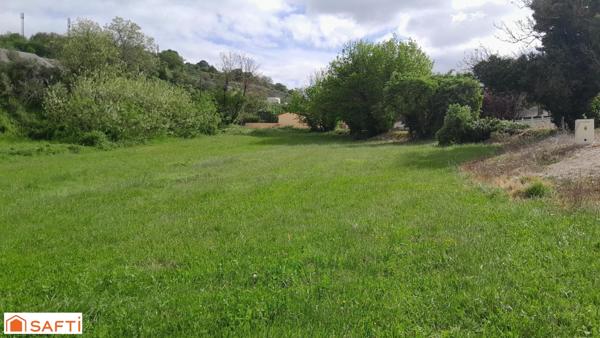 Terrain constructible proche des commodités et entièrement viabilisé