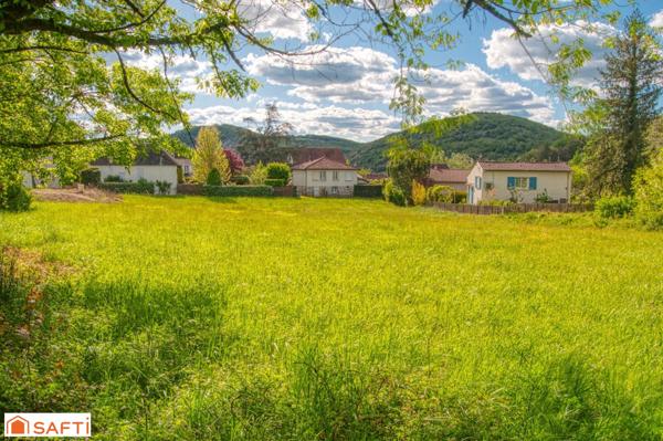 Terrain constructible proche des commodités et entièrement viabilisé