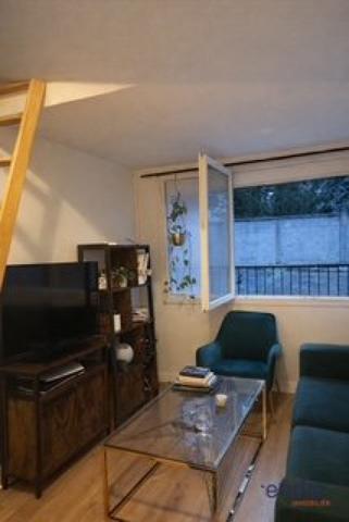 Charmant studio refait a neuf avec mezzanine