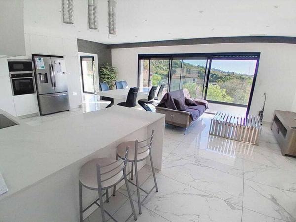 Maison à vendre 5 pièces de 158 m²