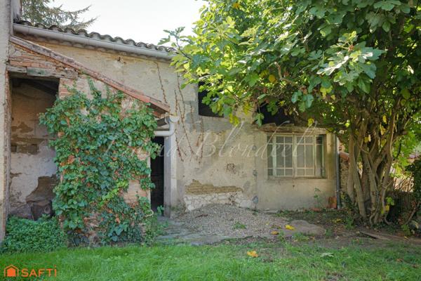 Maison de village. - BRIATEXTE