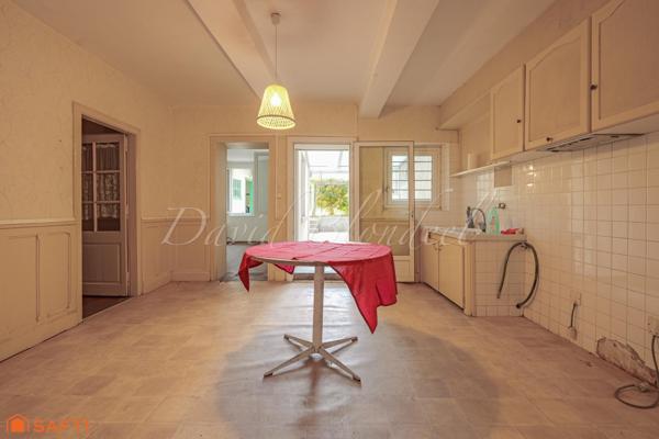 Maison de village. - BRIATEXTE