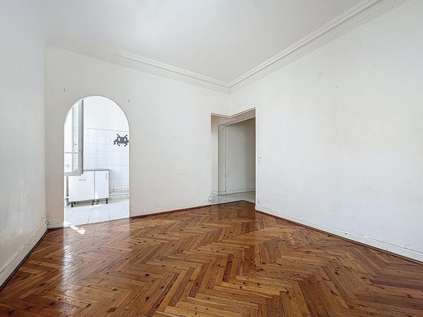 Nice (06100) Secteur Borriglione / Valrose : Grand 2 pièces avec beaucoup de charme !