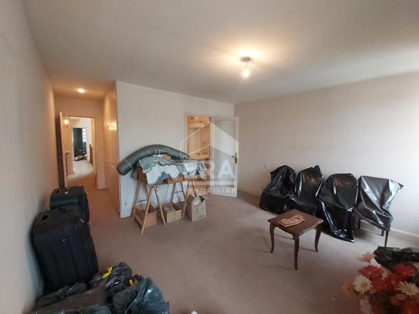 Sainte Foy La Grande, Maison 5 pièces, 123m² habitables, garage, à deux pas de toutes commodités,