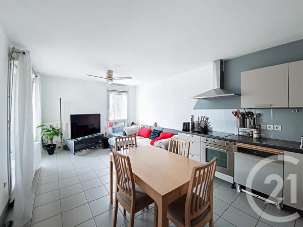 Appartement F3 à vendre  3 pièces - 63,38 m2 ST PRIEST - 69