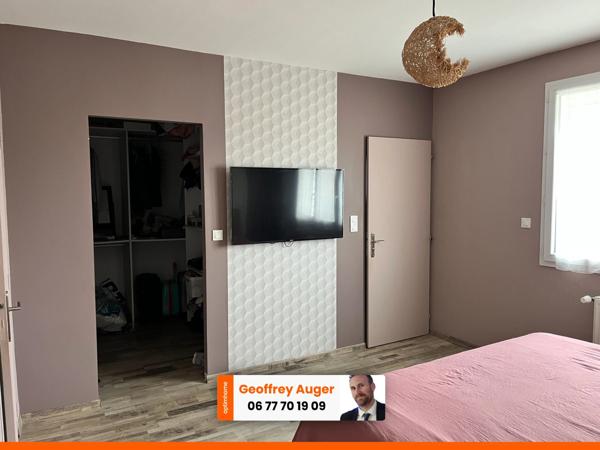 Maison de plus de 220 m² sur terrain de 6 850 m²