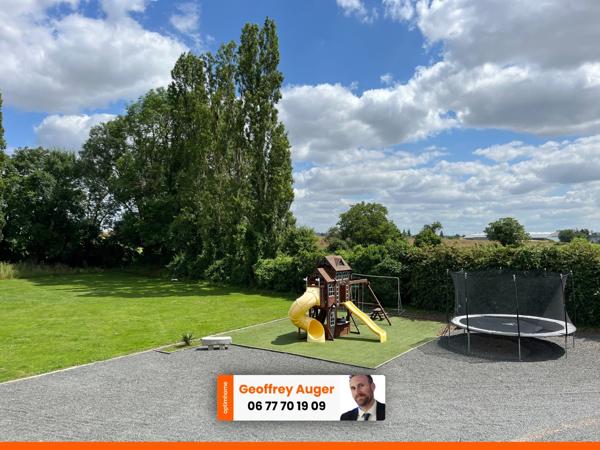 Maison de plus de 220 m² sur terrain de 6 850 m²