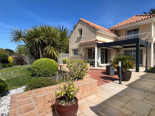 Maison 6 pièce(s) 131 m2