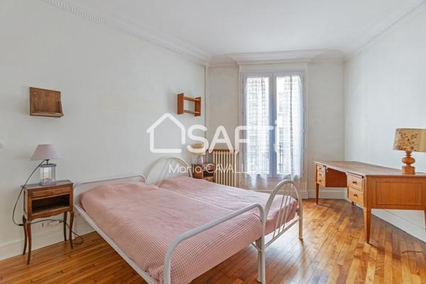 2 PIECES AVEC CHARME DE L'ANCIEN EN ETAGE ELEVE