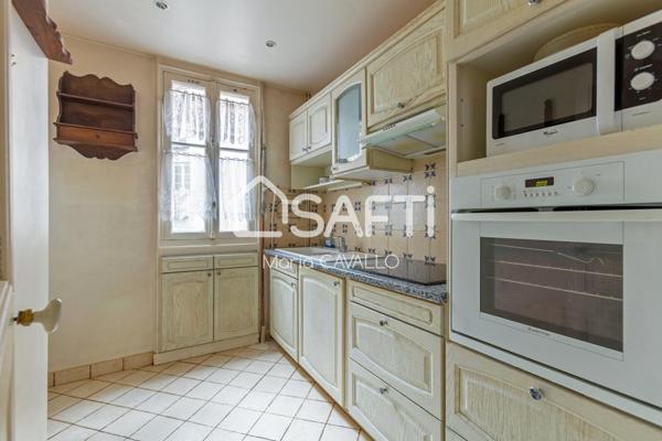 2 PIECES AVEC CHARME DE L'ANCIEN EN ETAGE ELEVE