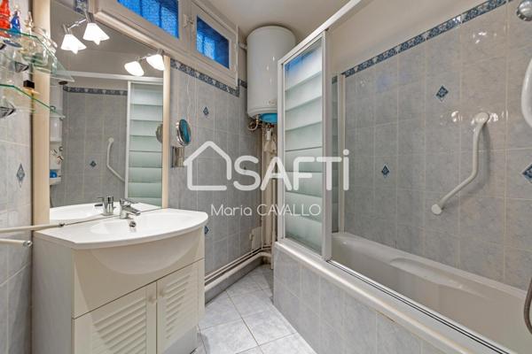 2 PIECES AVEC CHARME DE L'ANCIEN EN ETAGE ELEVE