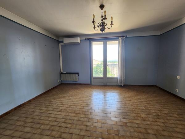 SAINT SATURNIN LES AVIGNON - MAISON A VENDRE DE 83 M² DE SURFACE HABITABLE AVEC TERRASSE ET VUE - GARAGE DE 48 M²