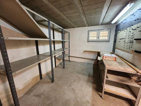 SAINT SATURNIN LES AVIGNON - MAISON A VENDRE DE 83 M² DE SURFACE HABITABLE AVEC TERRASSE ET VUE - GARAGE DE 48 M²