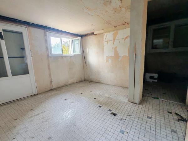 Maison à vendre 9 pièces PORT SAINTE FOY ET PONCHAPT (33)