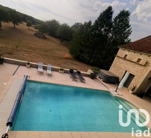 House for sale 10 rooms 250 m² Villeneuve