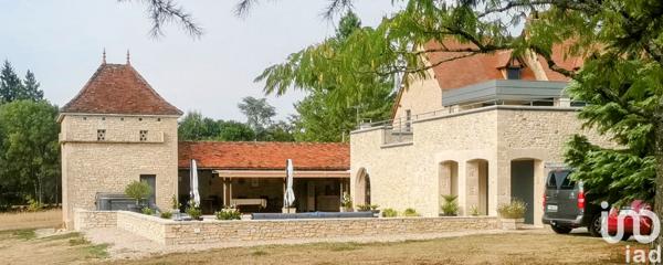 House for sale 10 rooms 250 m² Villeneuve