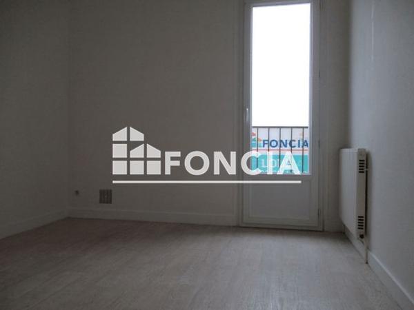 Location Appartement 4 pièces 72.3 m² - 3 RUE GEOFFROY Gien 45500