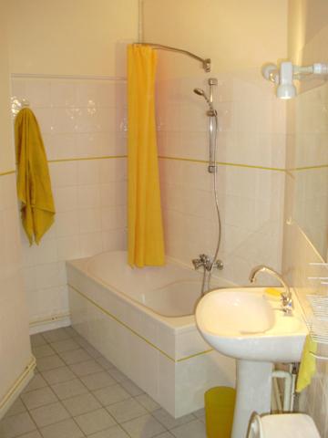 Appartement T3, centre-ville.