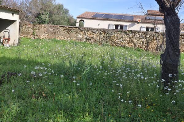 Joli terrain plat 494m2