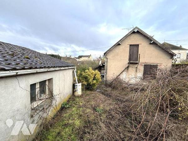 Venez découvrir, dans le quartier de Fonteneilles cette maison à rénover d'environ 63m² habitab...