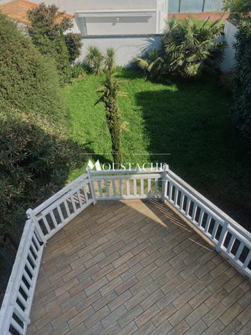 MAISON /VILLA BELLE ÉPOQUE - LA PLAGE AU BOUT DE L'ALLÉE -