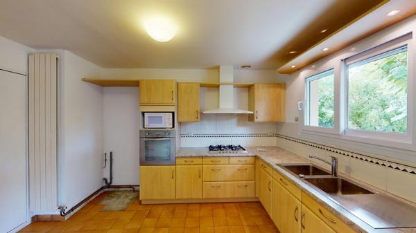Maison de plain pied dans quartier recherché (Clairbois)