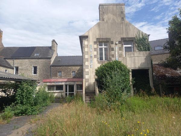 Maison à GUERLESQUIN, 29650 - 9 pièces 267m²