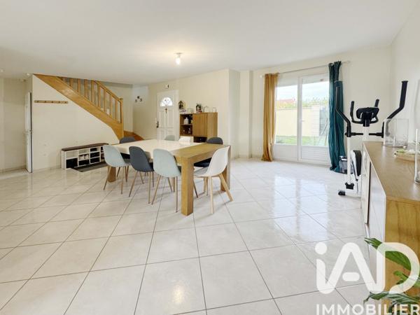 Maison à vendre 6 pièces 112 m² Guignes