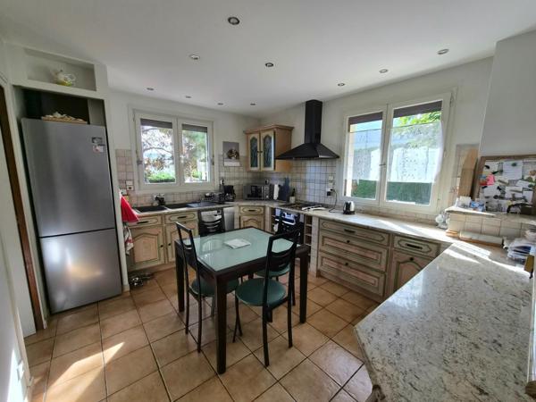Maison à Roche-la-Molière, 42230 - 7 pièces 140m²