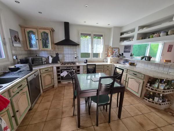 Maison à Roche-la-Molière, 42230 - 7 pièces 140m²