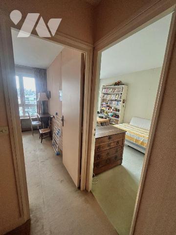 La SAS RR NOTAIRES vous propose en exclusivité un appartement de type T4.

Situé dans le quar...