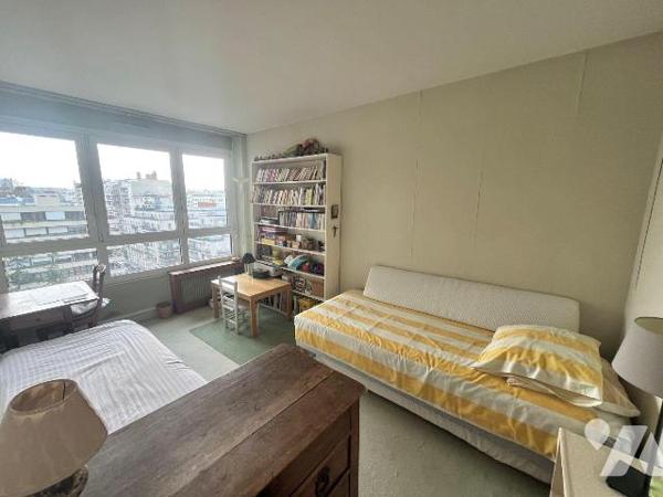 La SAS RR NOTAIRES vous propose en exclusivité un appartement de type T4.

Situé dans le quar...