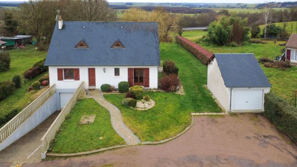 Maison 5 chambres, 2 garages, climatisation, 5 minutes autoroute, Chaulgnes, 15 minutes Nevers, 2h30 Paris