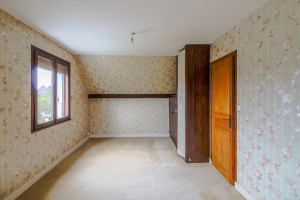 Maison 5 chambres, 2 garages, climatisation, 5 minutes autoroute, Chaulgnes, 15 minutes Nevers, 2h30 Paris