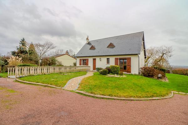 Maison 5 chambres, 2 garages, climatisation, 5 minutes autoroute, Chaulgnes, 15 minutes Nevers, 2h30 Paris