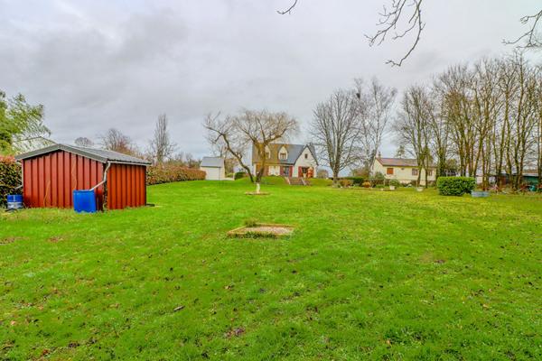 Maison 5 chambres, 2 garages, climatisation, 5 minutes autoroute, Chaulgnes, 15 minutes Nevers, 2h30 Paris