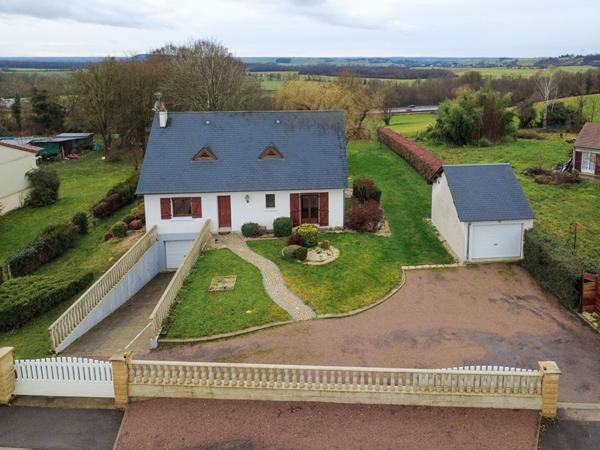 Maison 5 chambres, 2 garages, climatisation, 5 minutes autoroute, Chaulgnes, 15 minutes Nevers, 2h30 Paris